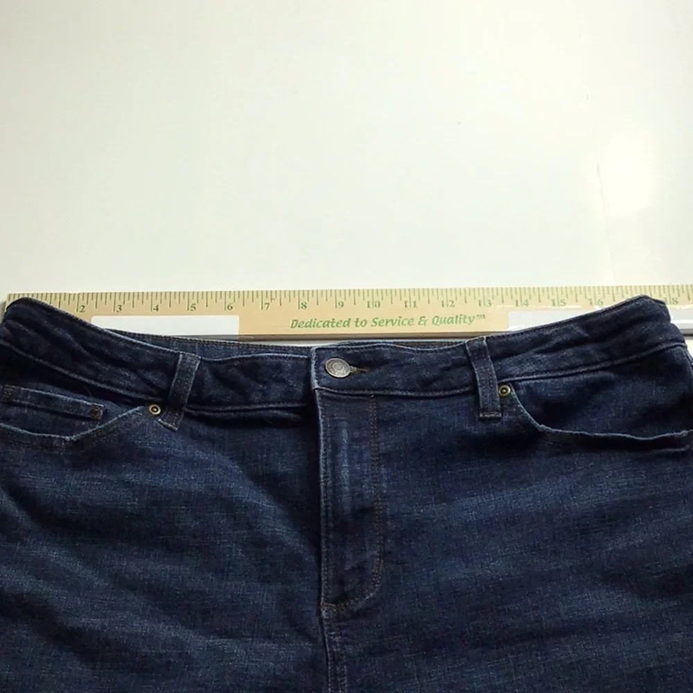 🌼3/$13🌼BUNDLE DEAL! Sonoma Dark Blue Denim Jean Short - Picture 6 of 11